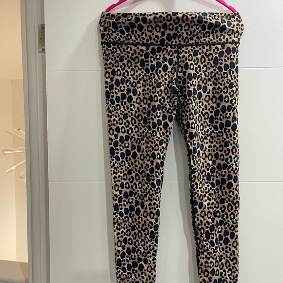 Victoria Secret Sport Size M new never use No tags - Picture 1 of 3